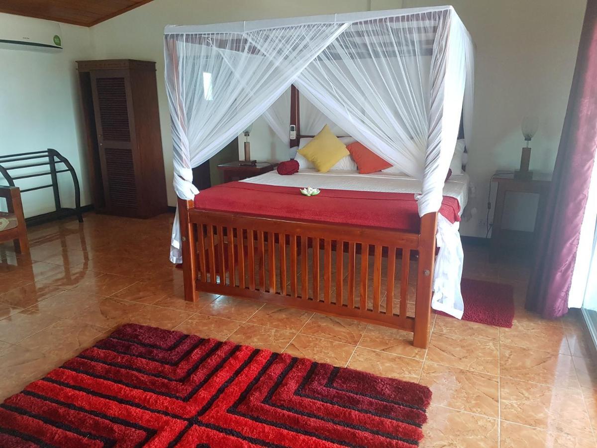 Tropical Beach House Hikkaduwa Exterior foto